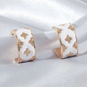 Gold and White Clover Flower Hoop Cuff Earrings New